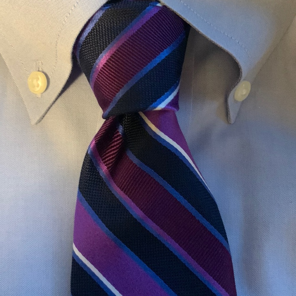 Brooks Brothers rep tie. NWOT. Handsome tie,